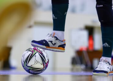 Министерство спорта России переименовало мини-футбол в футзал